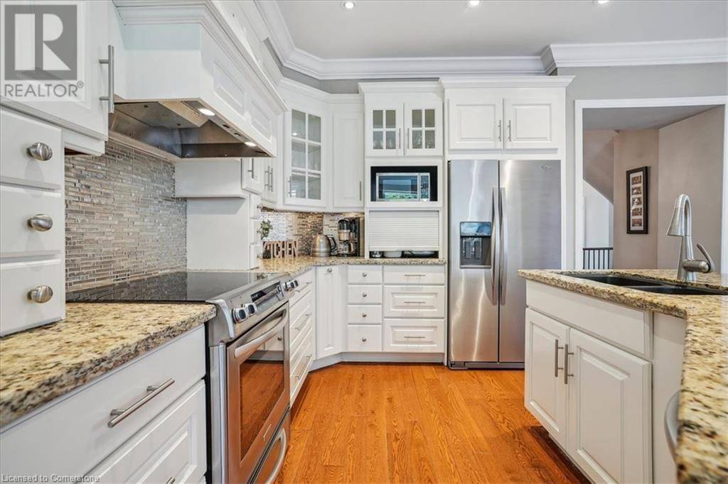 Oakville, ON L6H6Y6,2328 WOODFIELD Road