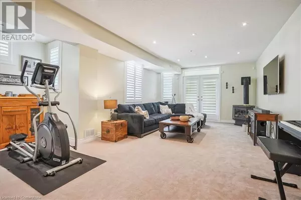 Oakville, ON L6H6Y6,2328 WOODFIELD Road