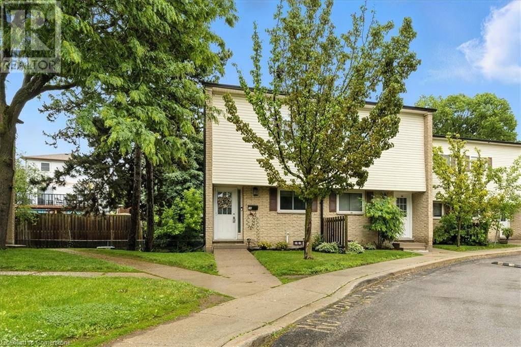 211 VERONICA DR #26, Kitchener, ON N2A2R8