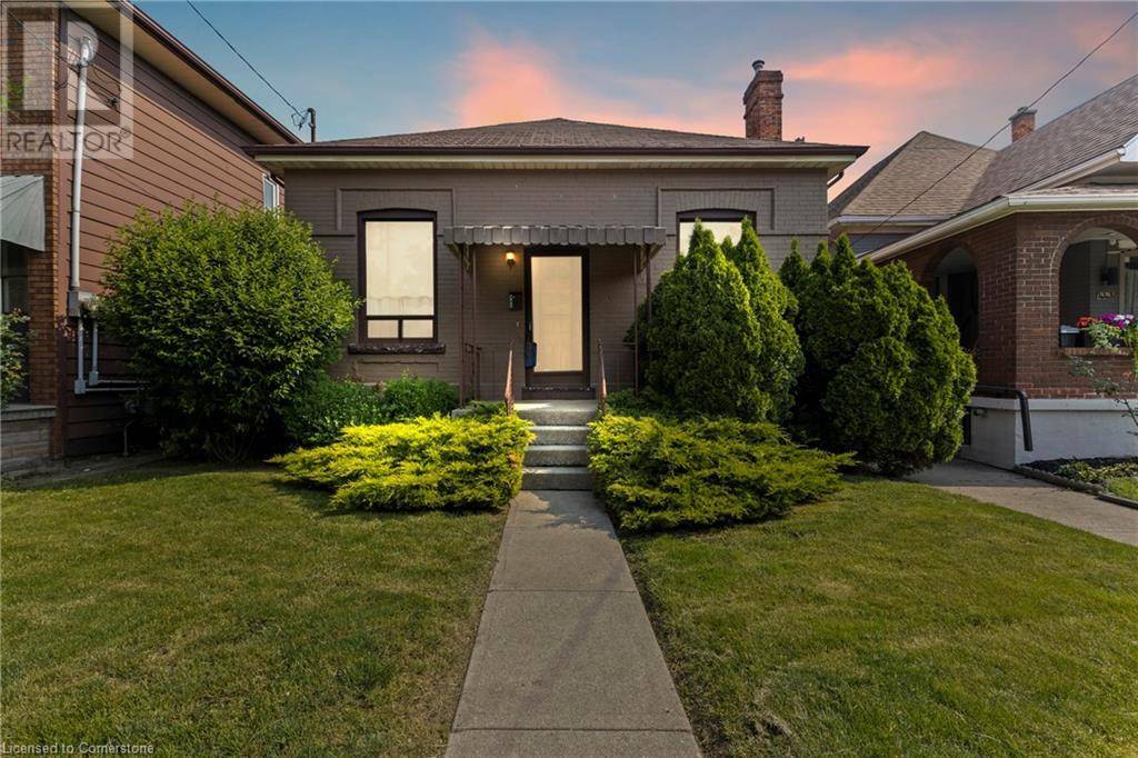 Hamilton, ON L8L1R1,441 KING WILLIAM Street