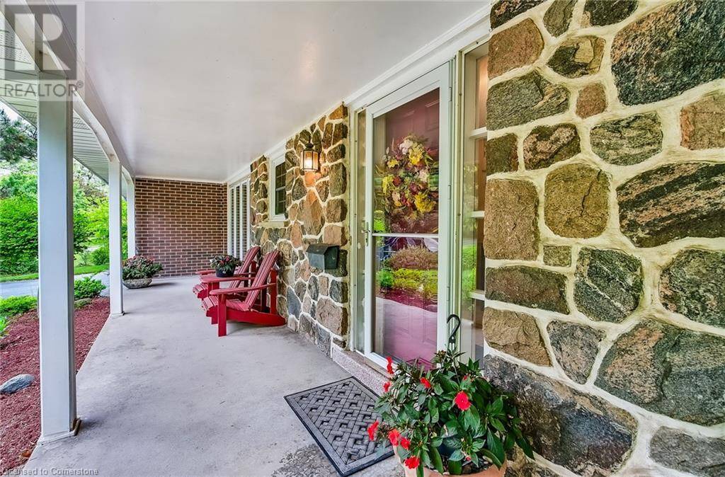 Burlington, ON L7N2M2,3044 WOODWARD Avenue