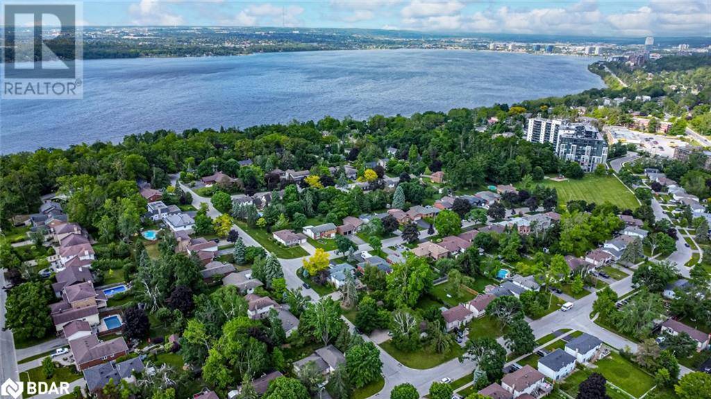 Barrie, ON L4M1G2,45 SHOREVIEW Drive