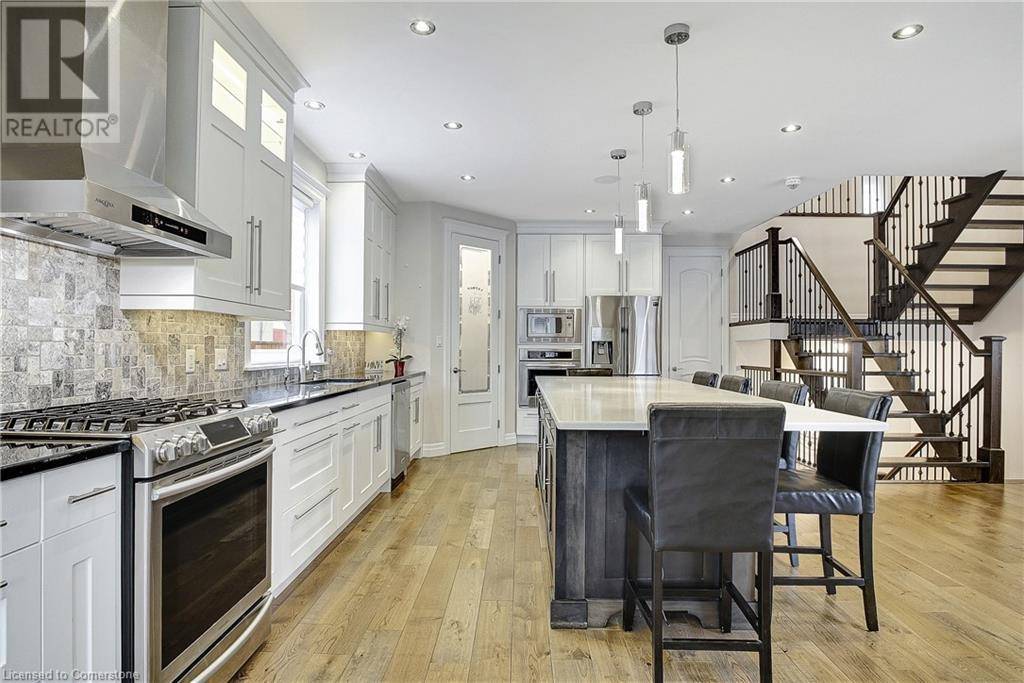 Waterloo, ON N2J2M3,236 NEILSON Avenue