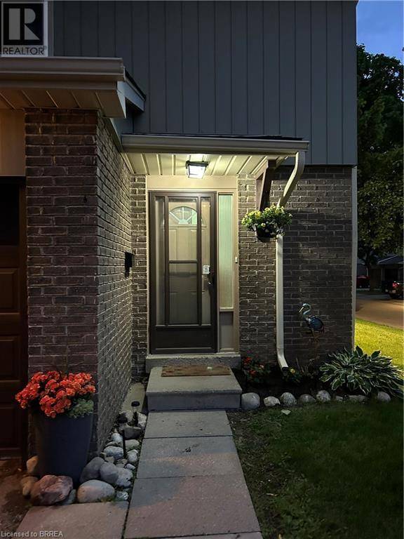 Kitchener, ON N2M5E5,51 PAULANDER DR #116