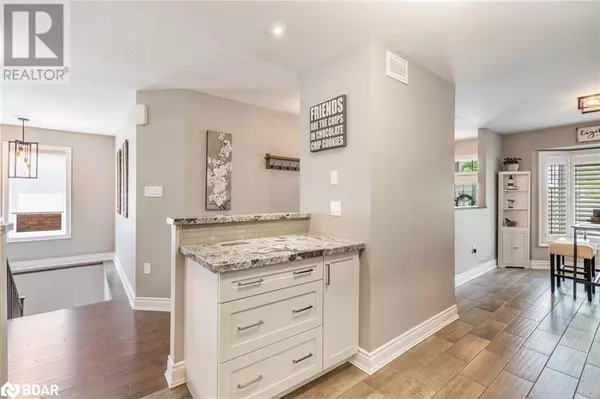New Tecumseth, ON L9R0N4,17 HILLCREST Drive