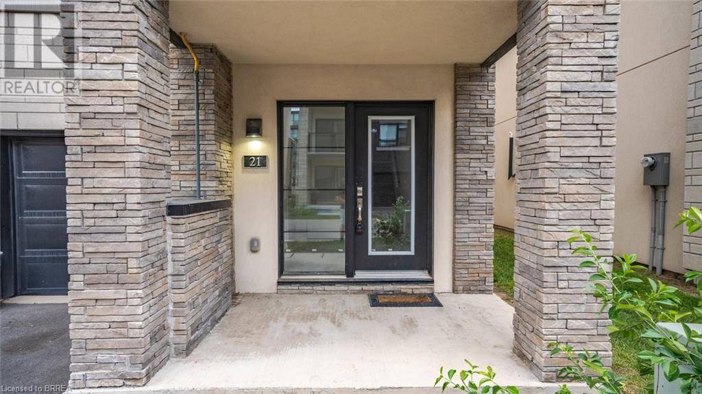 Burlington, ON L7T0C3,1121 COOKE BLVD #21