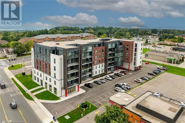 Waterdown, ON L8B2A4,5 HAMILTON ST North #513