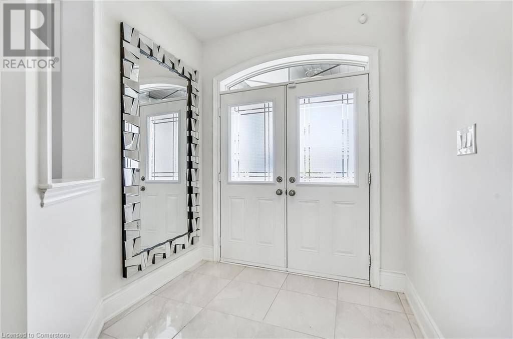 Waterdown, ON L8B1W7,39 AVANTI Crescent