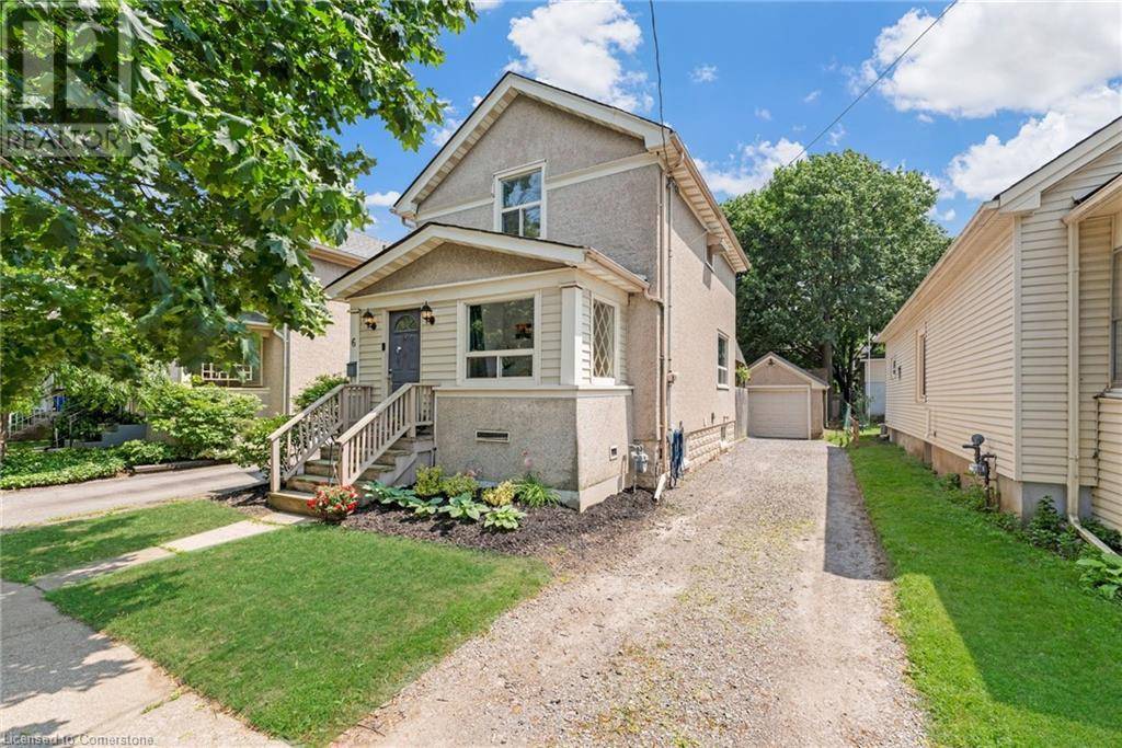 6 ST PATRICK Street, St. Catharines, ON L2R1J4