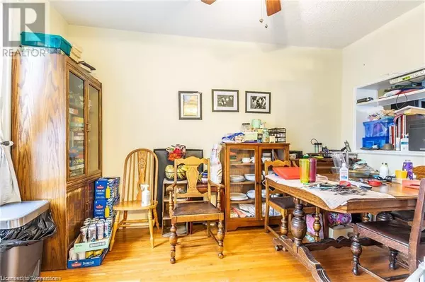 Kitchener, ON N2H5N9,46 SHANLEY Street