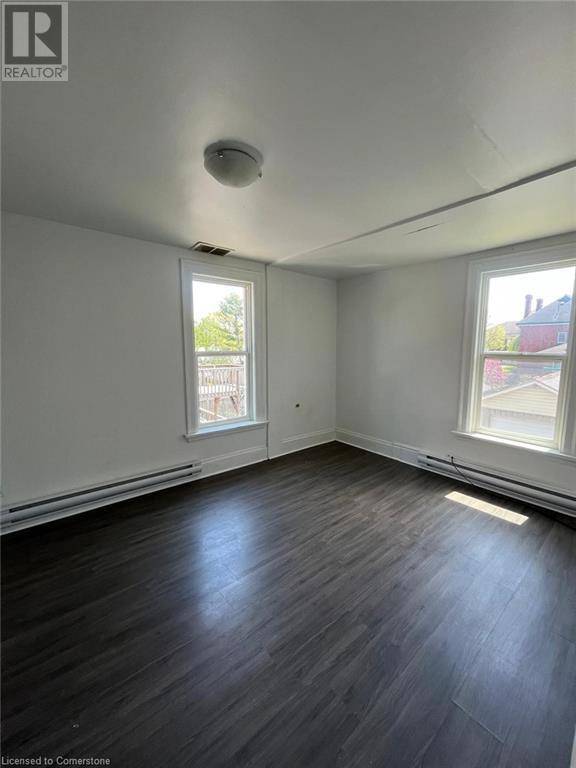 Woodstock, ON N4S1K7,592 PEEL ST #2