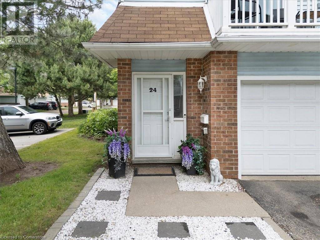 Kitchener, ON N2C2M8,131 TRAYNOR AVE #24