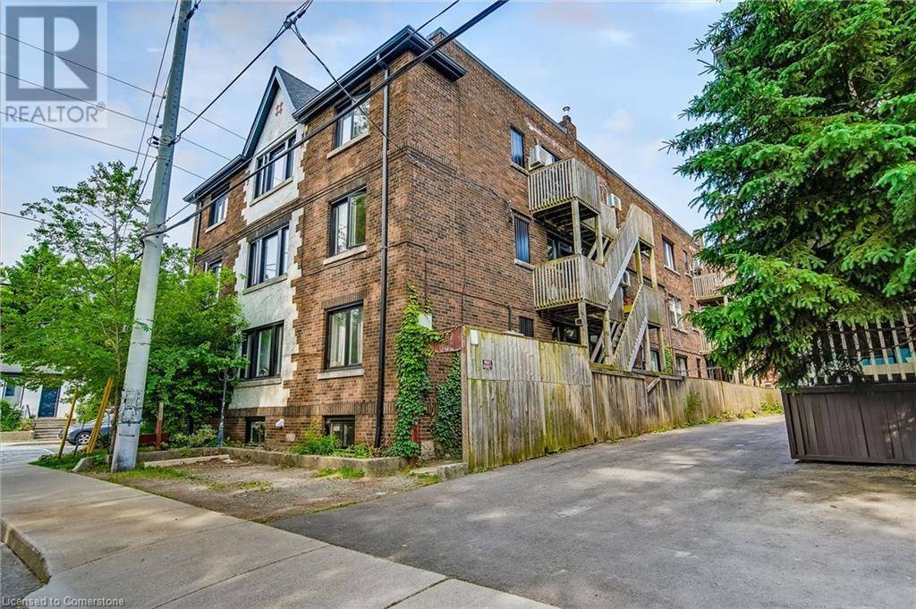 Hamilton, ON L8P2R5,312 ABERDEEN AVE #6