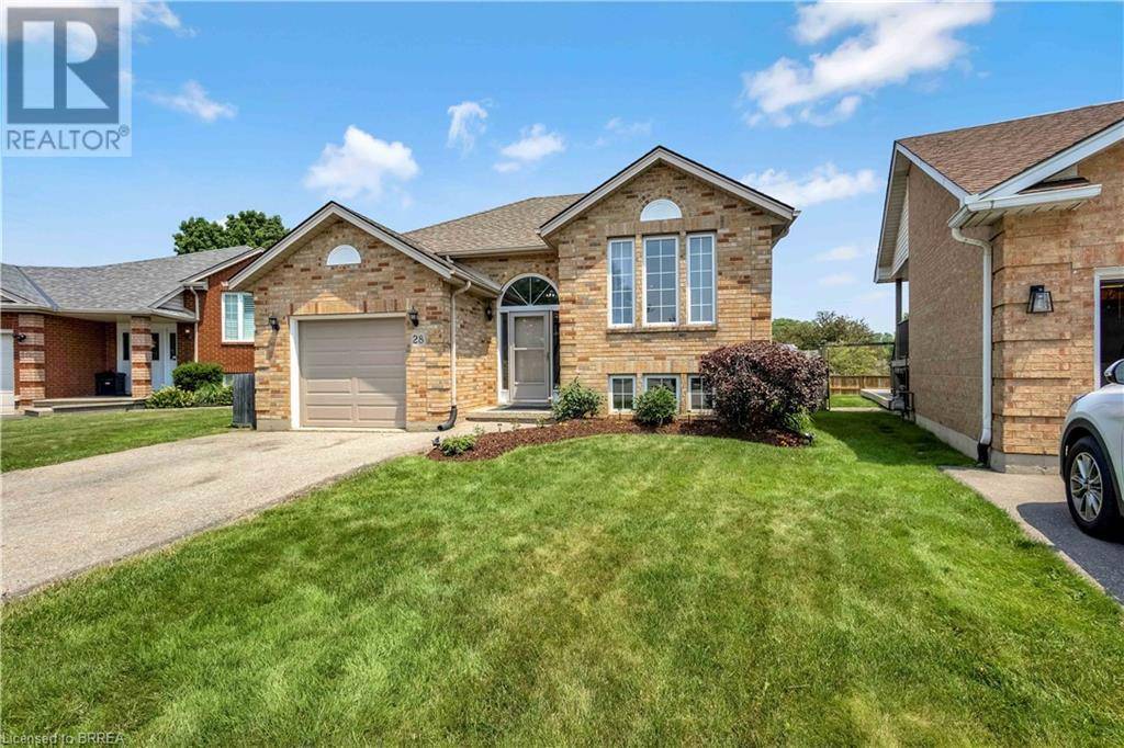 Brantford, ON N3R7Y4,28 STRONG Court