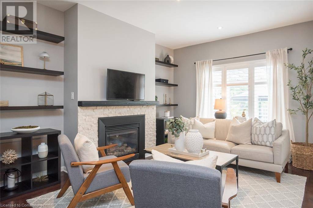 Oakville, ON L6M0C7,2377 STONE GLEN Crescent