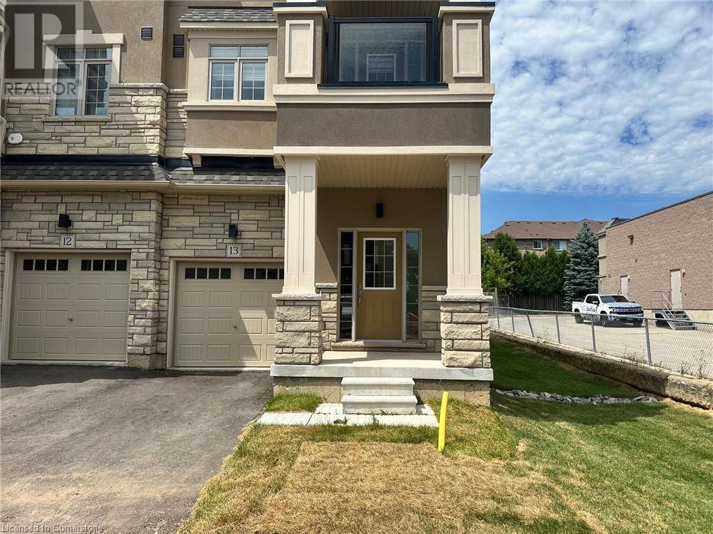 Ancaster, ON L9G5E6,305 GARNER RD West #13