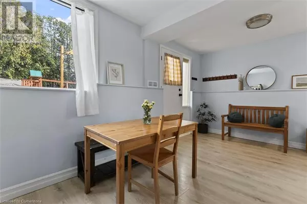 Woodstock, ON N4S4S2,972 WARWICK Street