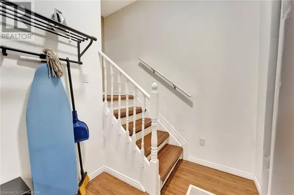 Brantford, ON N3T3W5,23 PALACE Street