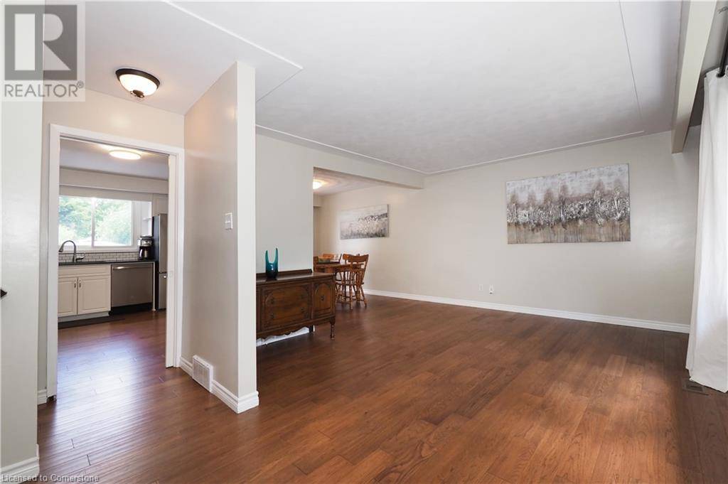 Guelph, ON N1H6T3,97 MARKSAM Road