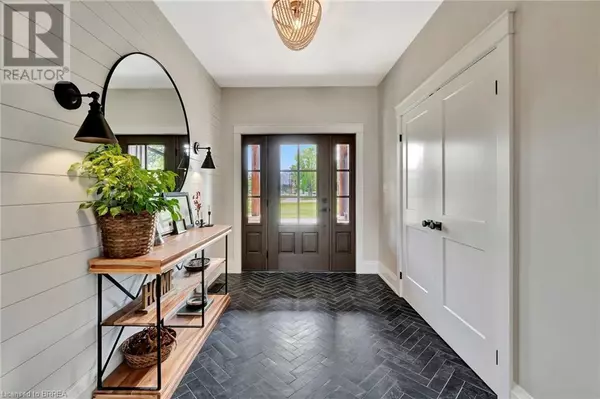 Brantford, ON N3T5L4,61 HAMMOND Road