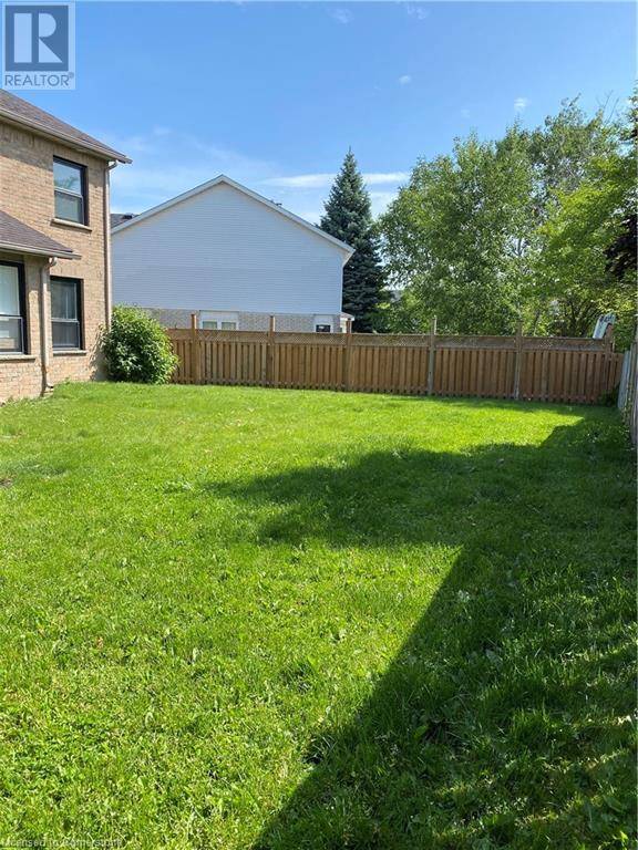 Kitchener, ON N2N2Y6,903 GLASGOW Street