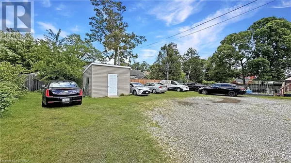 Brantford, ON N3T3J6,275 BRANT Avenue