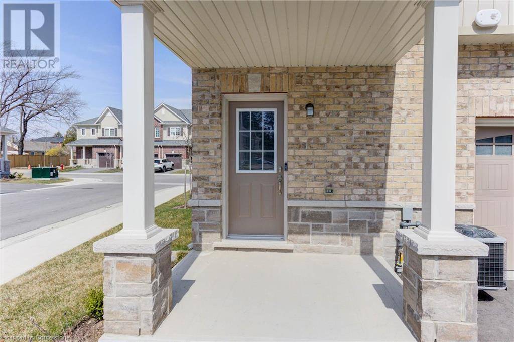 Kitchener, ON N2B0A9,3 ROSEBERRY Lane