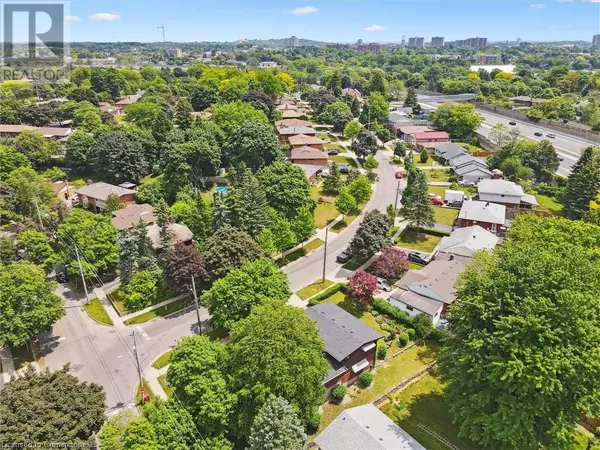 Kitchener, ON N2G3G1,321 DIXON Street