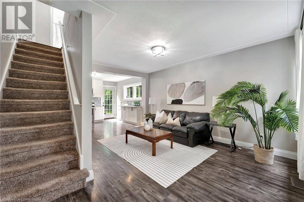 Waterloo, ON N2J1M7,195 ERB ST East #A