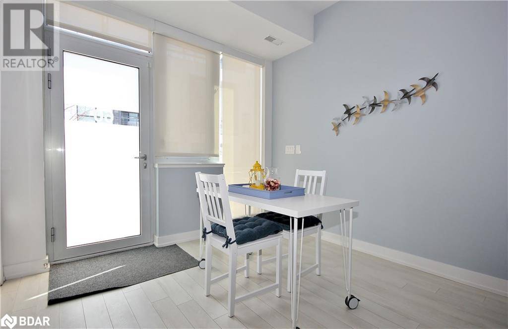 Innisfil, ON L9S0J6,275 BROWARD WAY #60