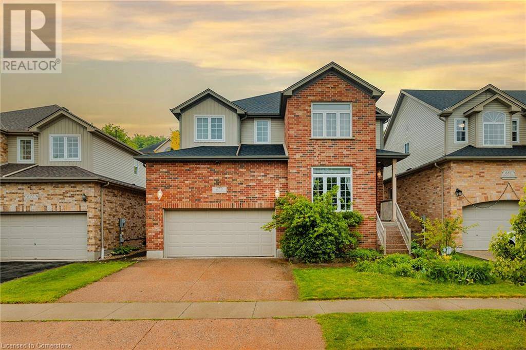 679 SALZBURG Drive, Waterloo, ON N2V2N8