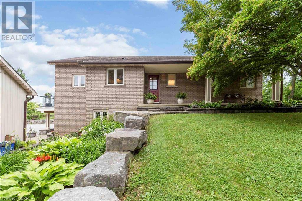 Brantford, ON N3T5L4,221 OLD ONONDAGA Road E