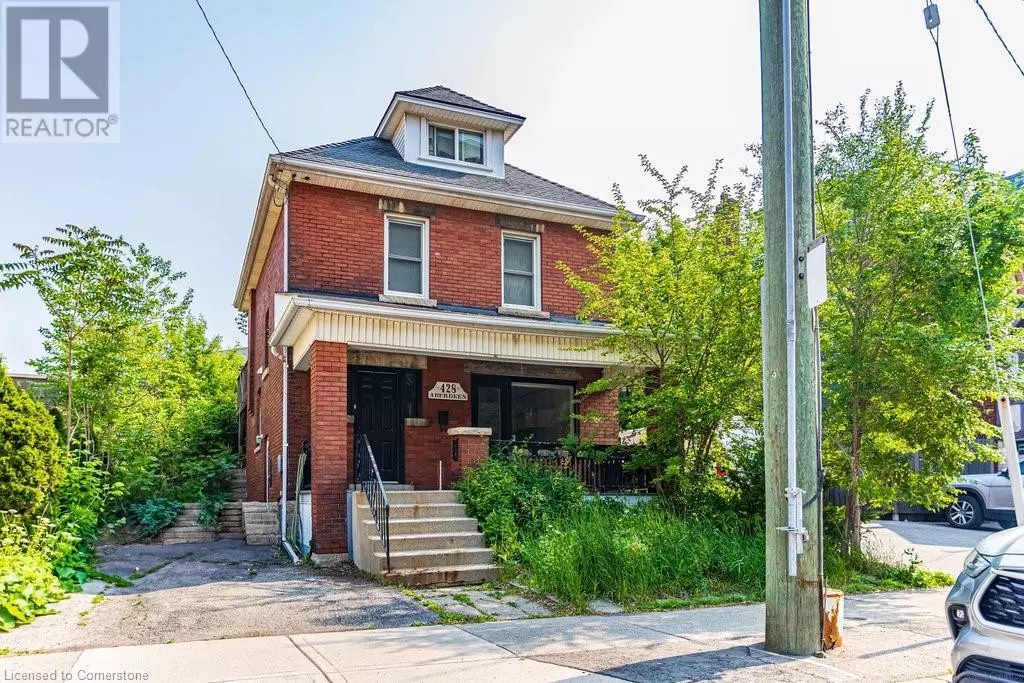 Hamilton, ON L8P2S2,428 ABERDEEN Avenue