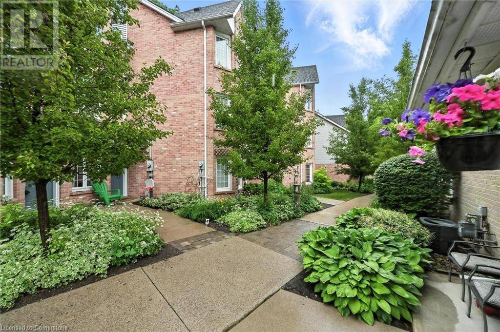 Burlington, ON L7M3Z4,2110 CLEAVER AVE #228