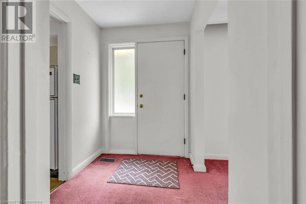 Burlington, ON L7R3P4,2349 FASSEL Avenue