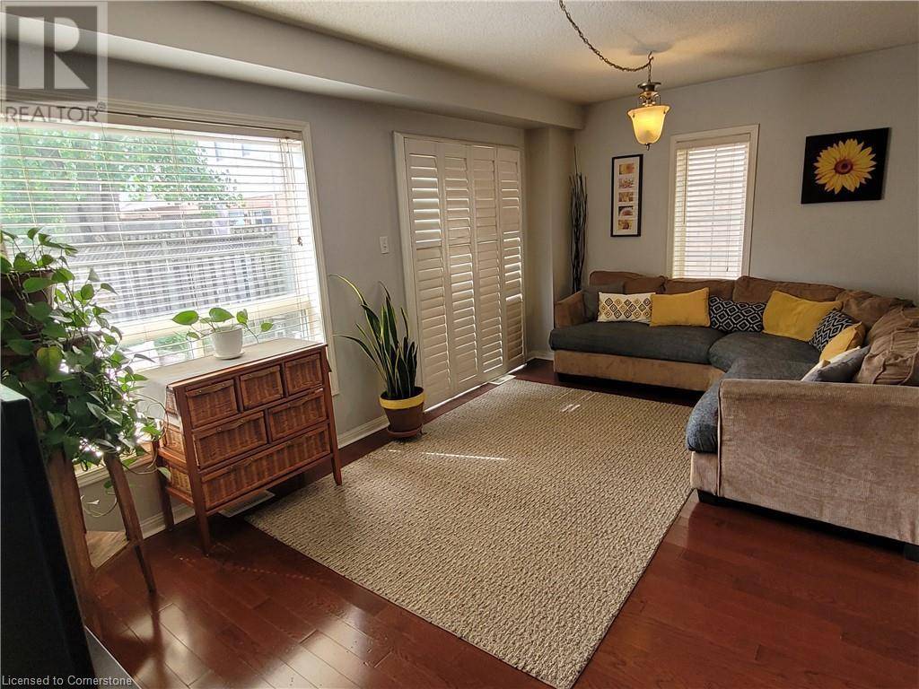 Burlington, ON L7L7A2,4324 FAIRVIEW Street