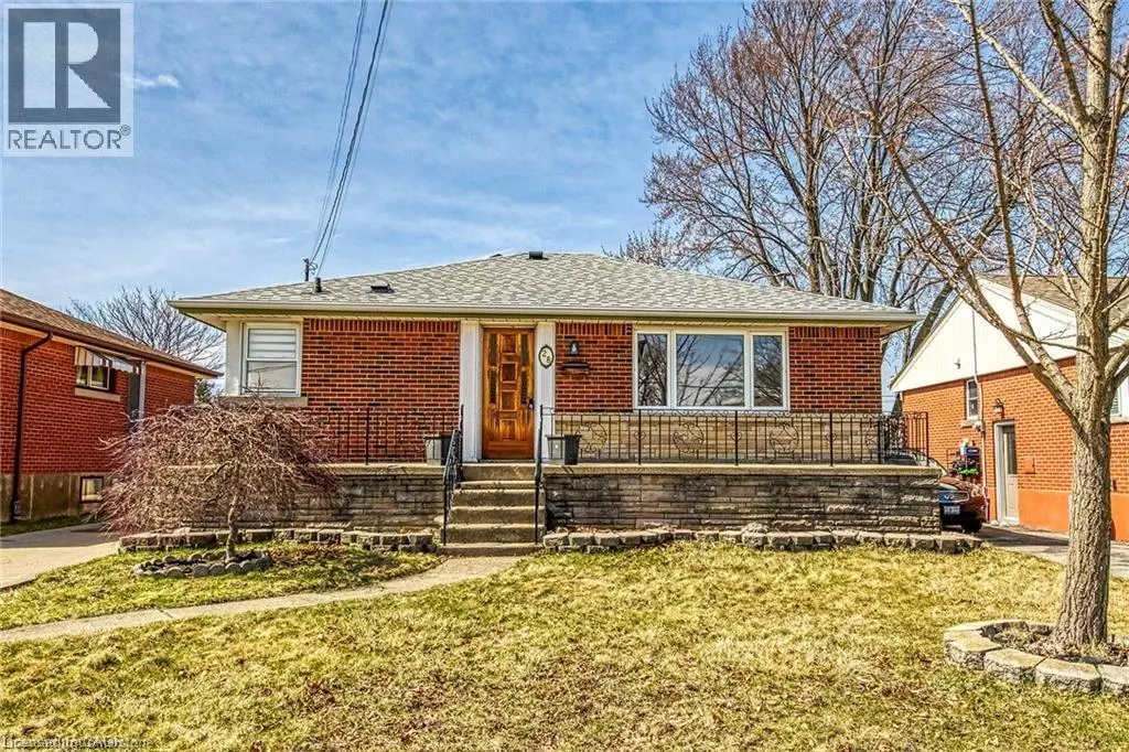 Hamilton, ON L8T3M4,28 ASHLAND AVE #B