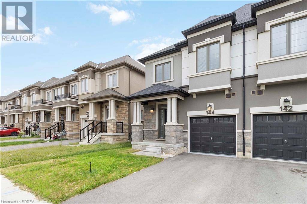 Paris, ON N3L0J8,144 FLAGG Avenue