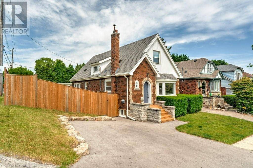 Hamilton, ON L8K2N3,316 HOUGHTON Avenue S