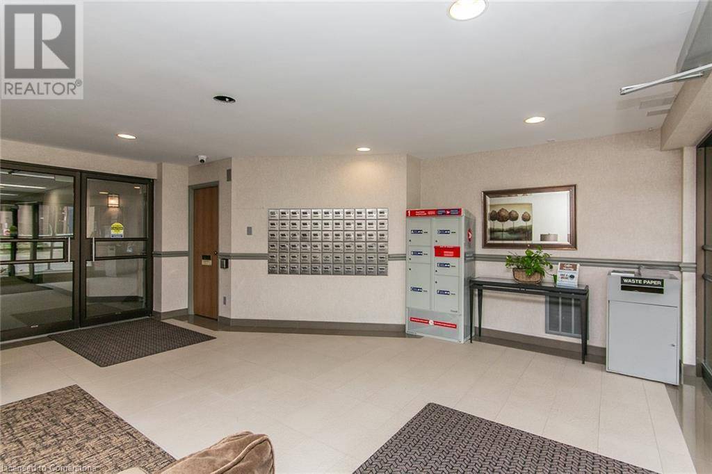 Kitchener, ON N2H6R7,20 ELLEN ST East #509