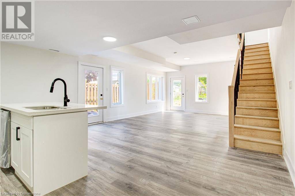 Niagara Falls, ON L2J1B3,6701 THOROLD STONE RD #8