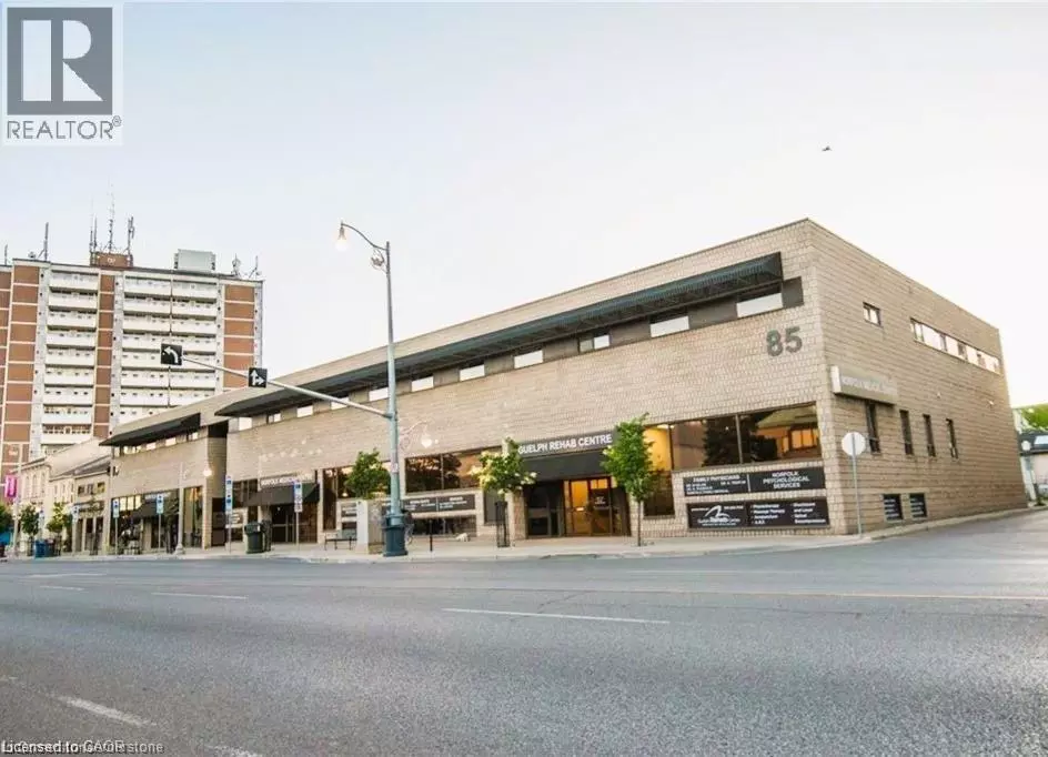 Guelph, ON N1H4J4,85 NORFOLK ST #303