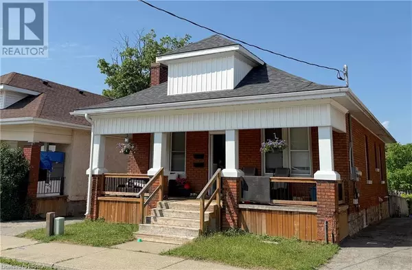 Brantford, ON N3R1S6,161 DUNDAS Street