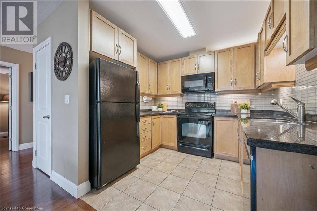 Kitchener, ON N2H6T8,165 DUKE ST East #205