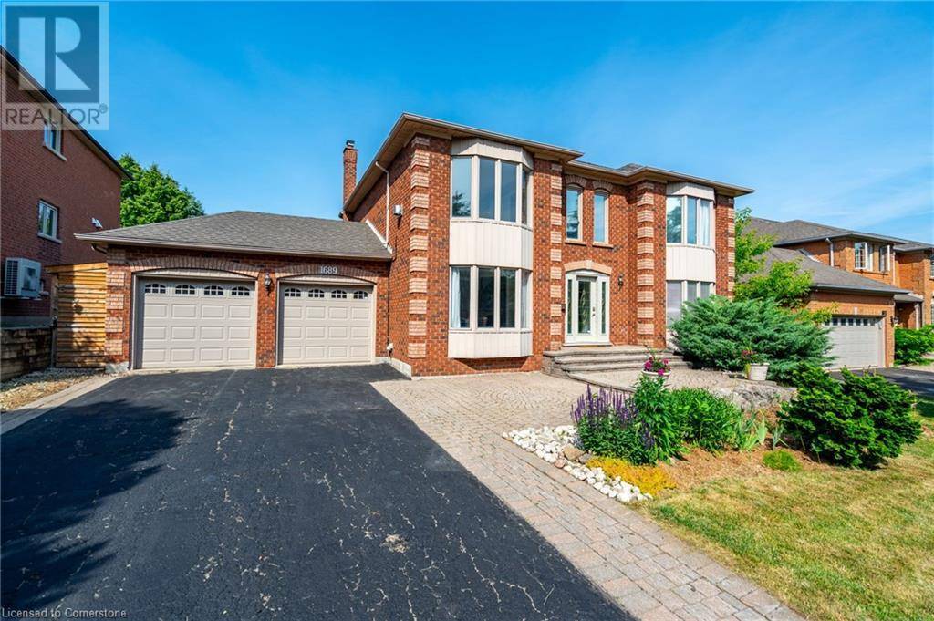 1689 KERNS Road, Burlington, ON L7P4V6