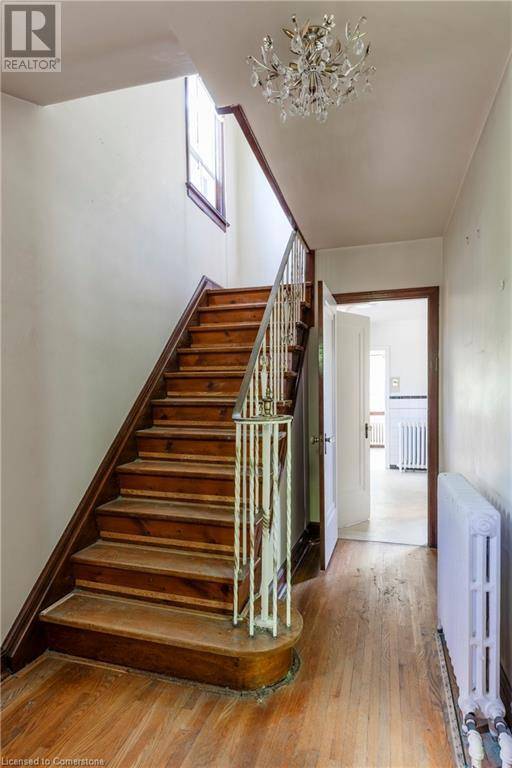 Etobicoke, ON M8V3C2,71 EIGHTH Street