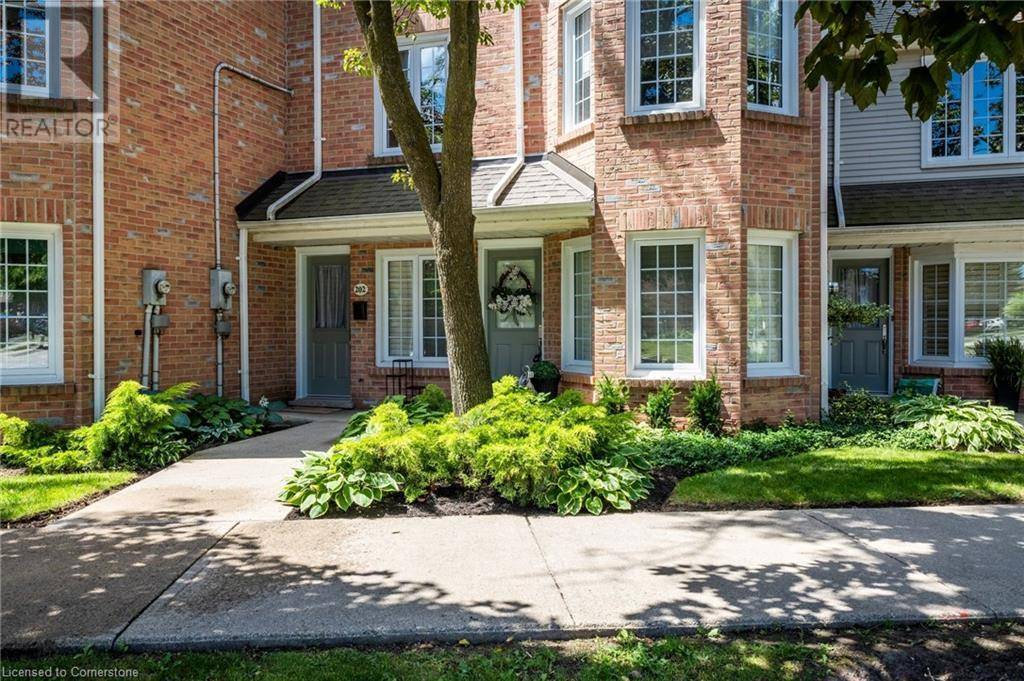 Burlington, ON L7M3Z3,2110 CLEAVER AVE #102