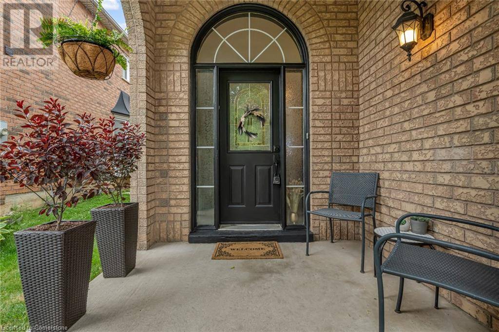 Waterdown, ON L0R2H6,84 ROCKHAVEN Lane