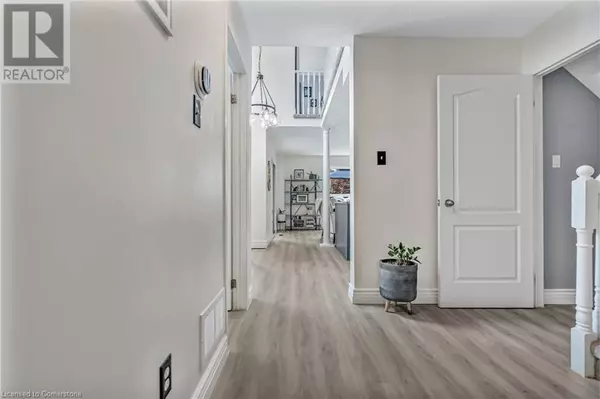 Waterdown, ON L0R2H6,84 ROCKHAVEN Lane
