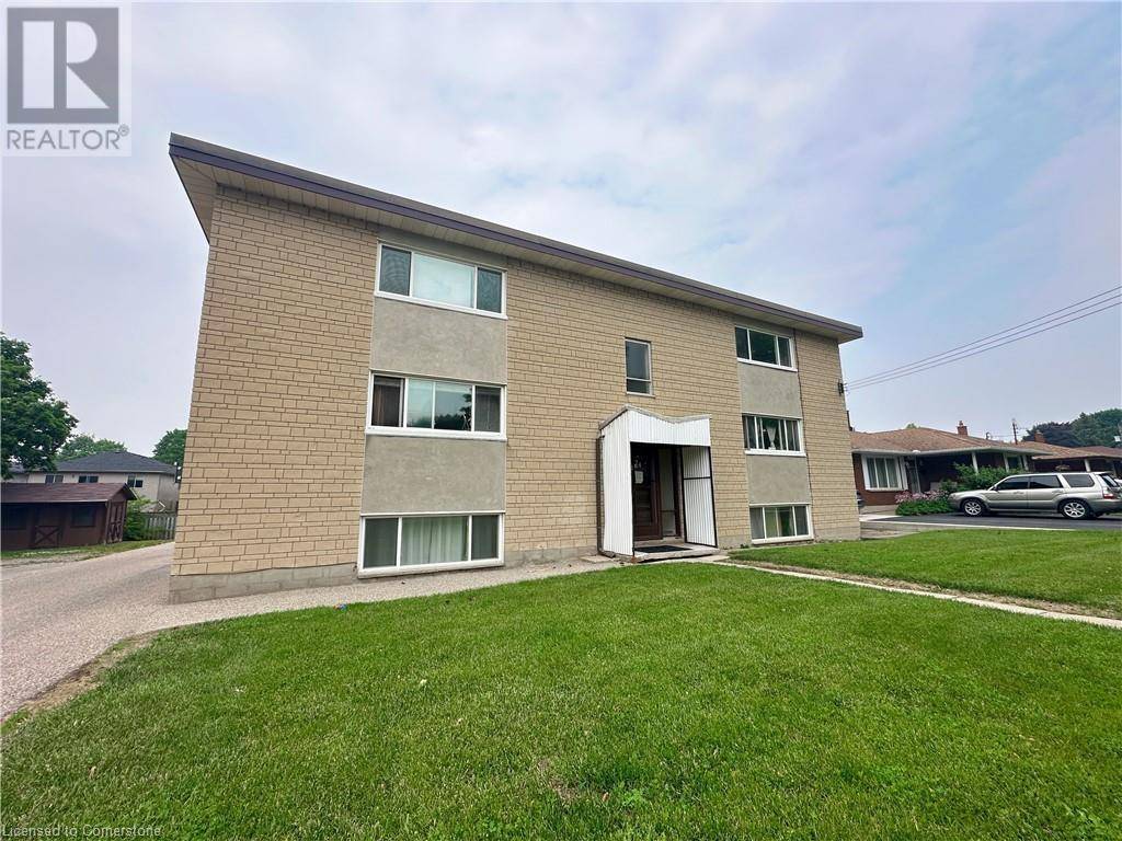 24 CAIT AVE #2, Kitchener, ON N2C1G4